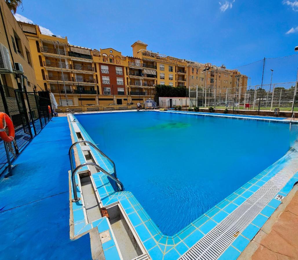 Yeti Atico Beach - Alojamientos La Torre Torre Del Mar Luaran gambar